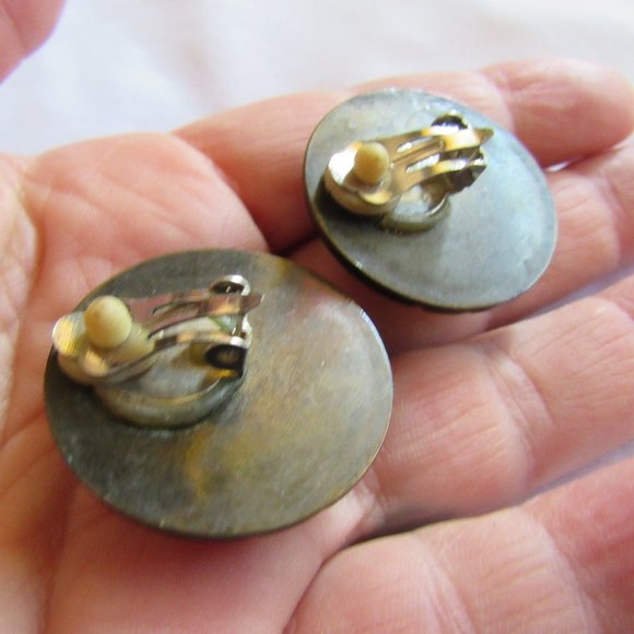 Vintage Red Marbled Plastic Clip On Earrings - Picture 3 of 4